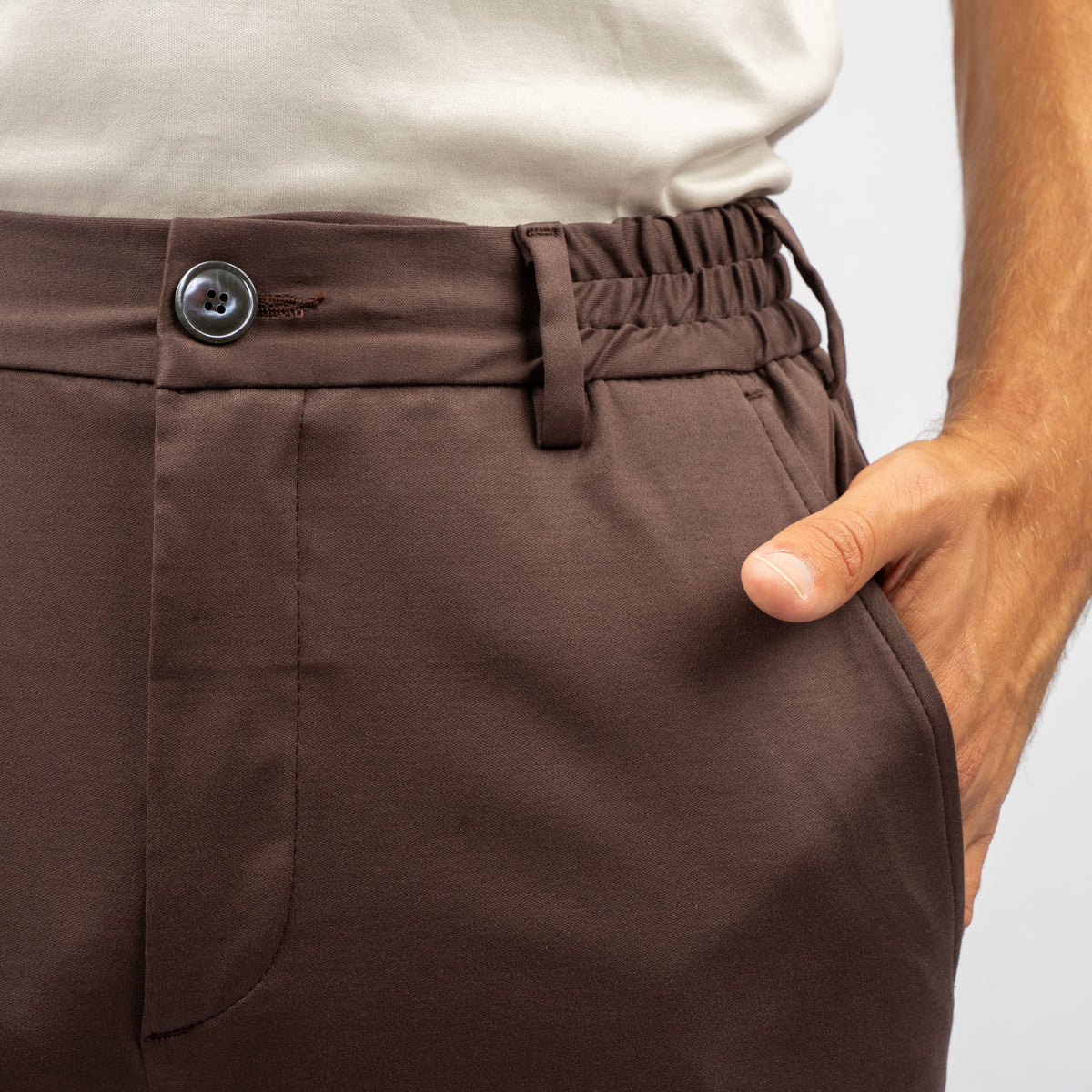 Valenza Pantalon Bruin | Supima Tapered Trousers