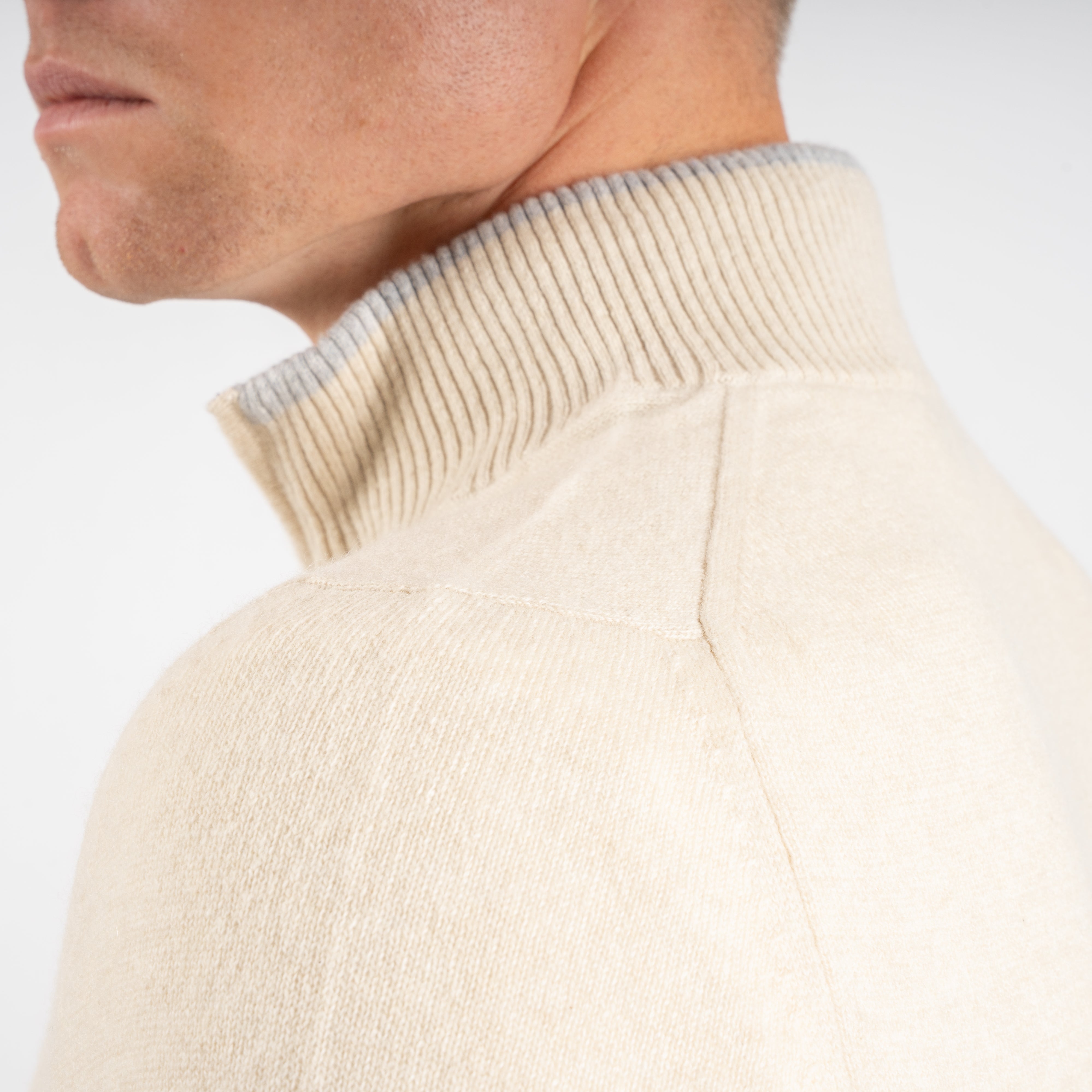 Fedeli Gebreide Trui met Rits Beige | Favonio Persia Cashmere