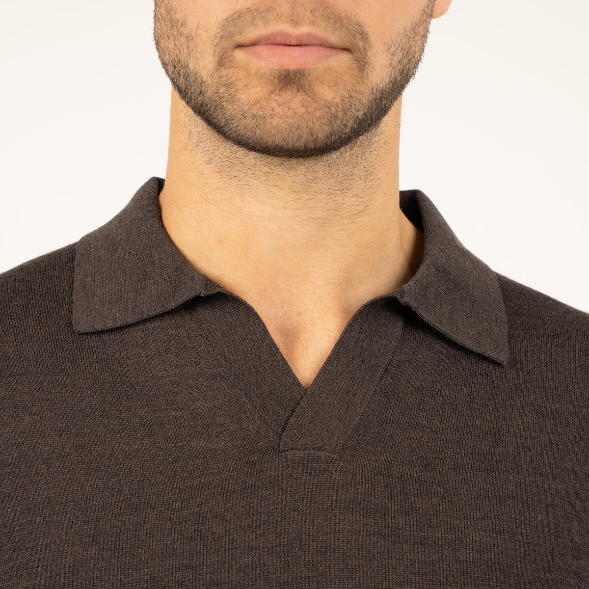 SEVEN DIALS Gebreide Buttonless Polotrui Bruin | Wyot
