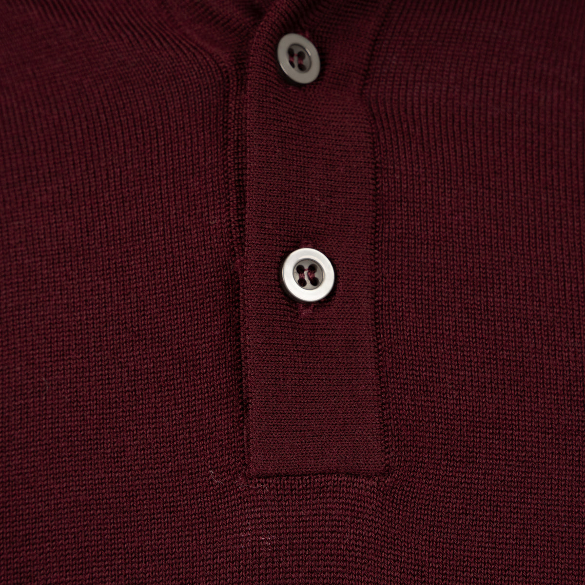 SEVEN DIALS Gebreide Trui met Opstaande Kraag en Knopen Bordeaux Rood | Payton