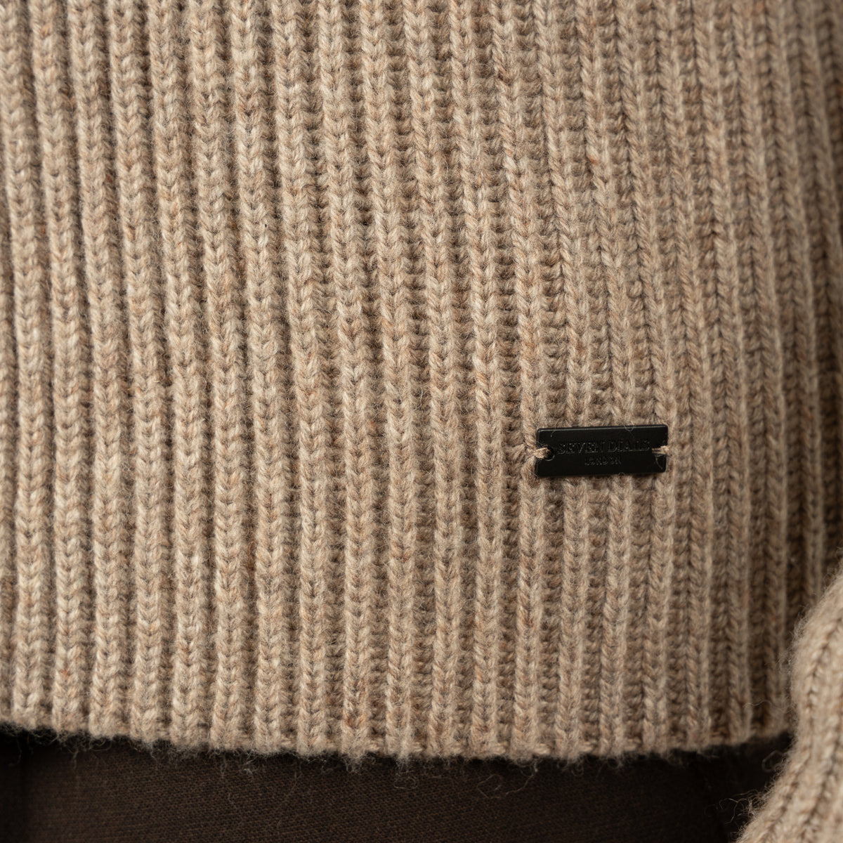 SEVEN DIALS Gebreid Vest met Knopen Taupe | Boston