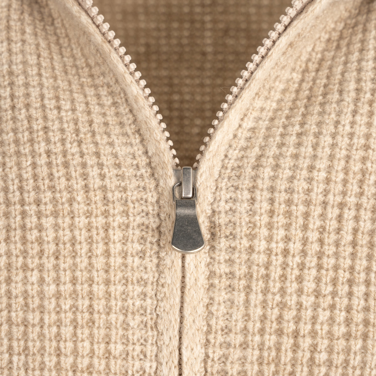 Gran Sasso Vest Beige | Super Geelong