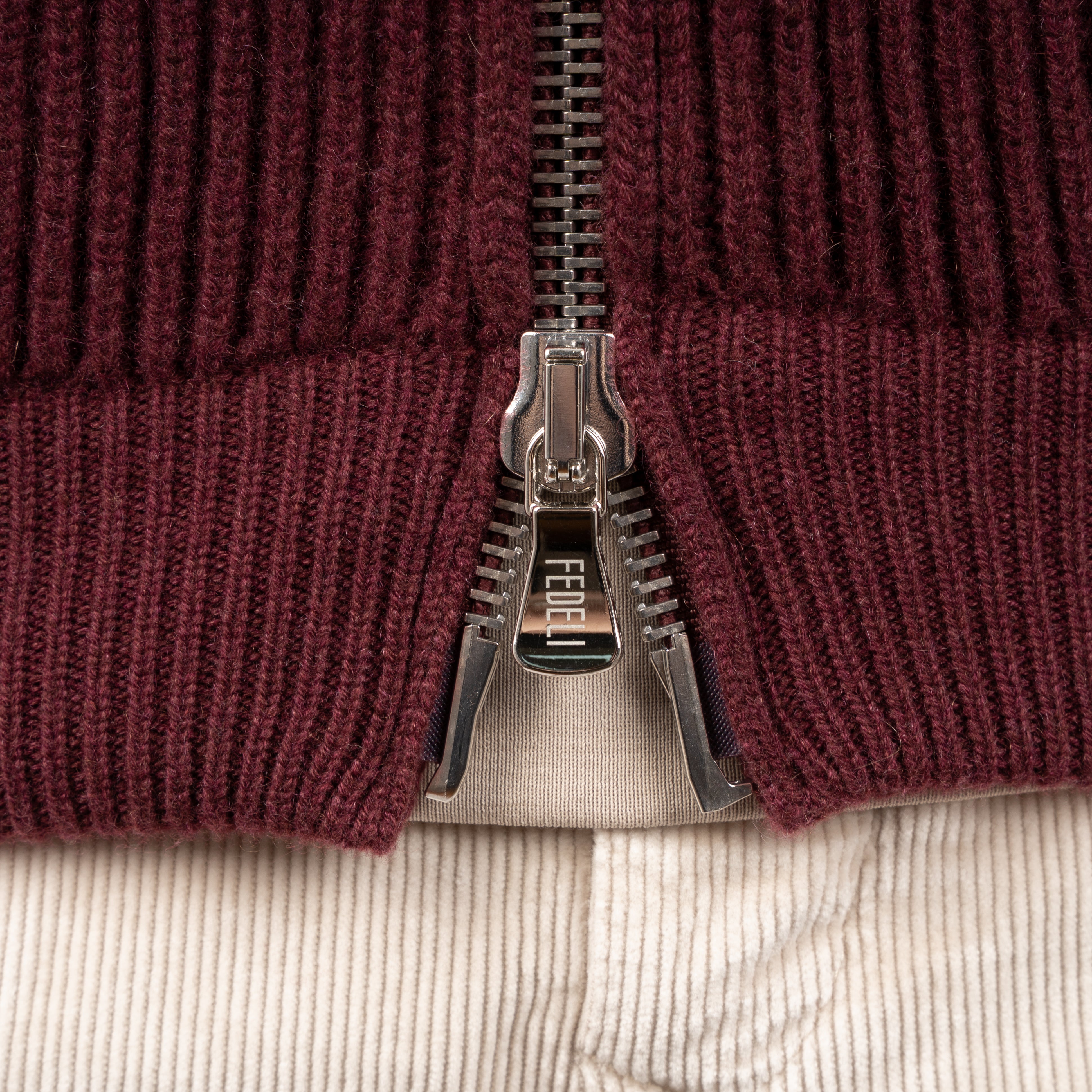 Fedeli Cashmere Vest Bordeaux Rood | Sand Open