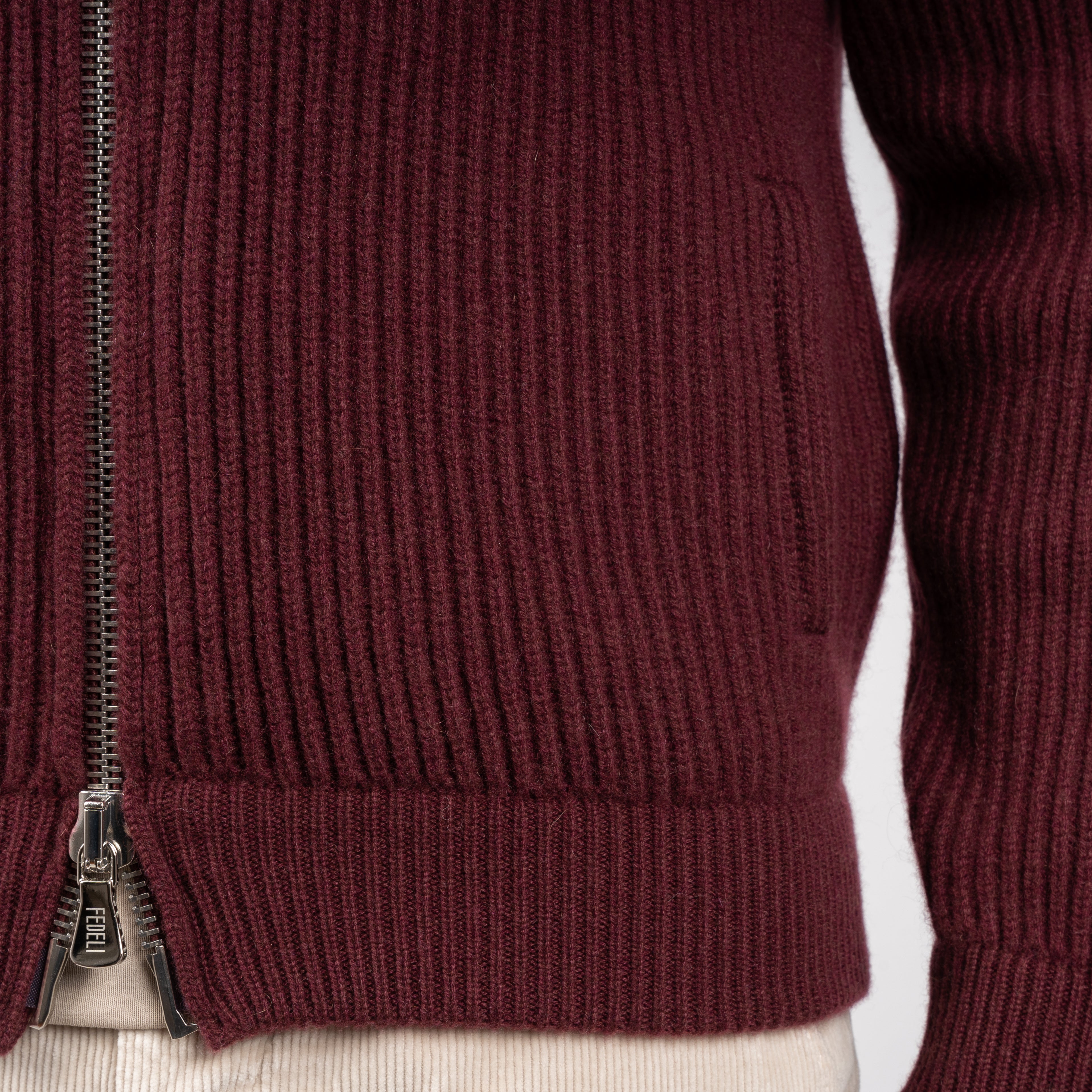 Fedeli Cashmere Vest Bordeaux Rood | Sand Open