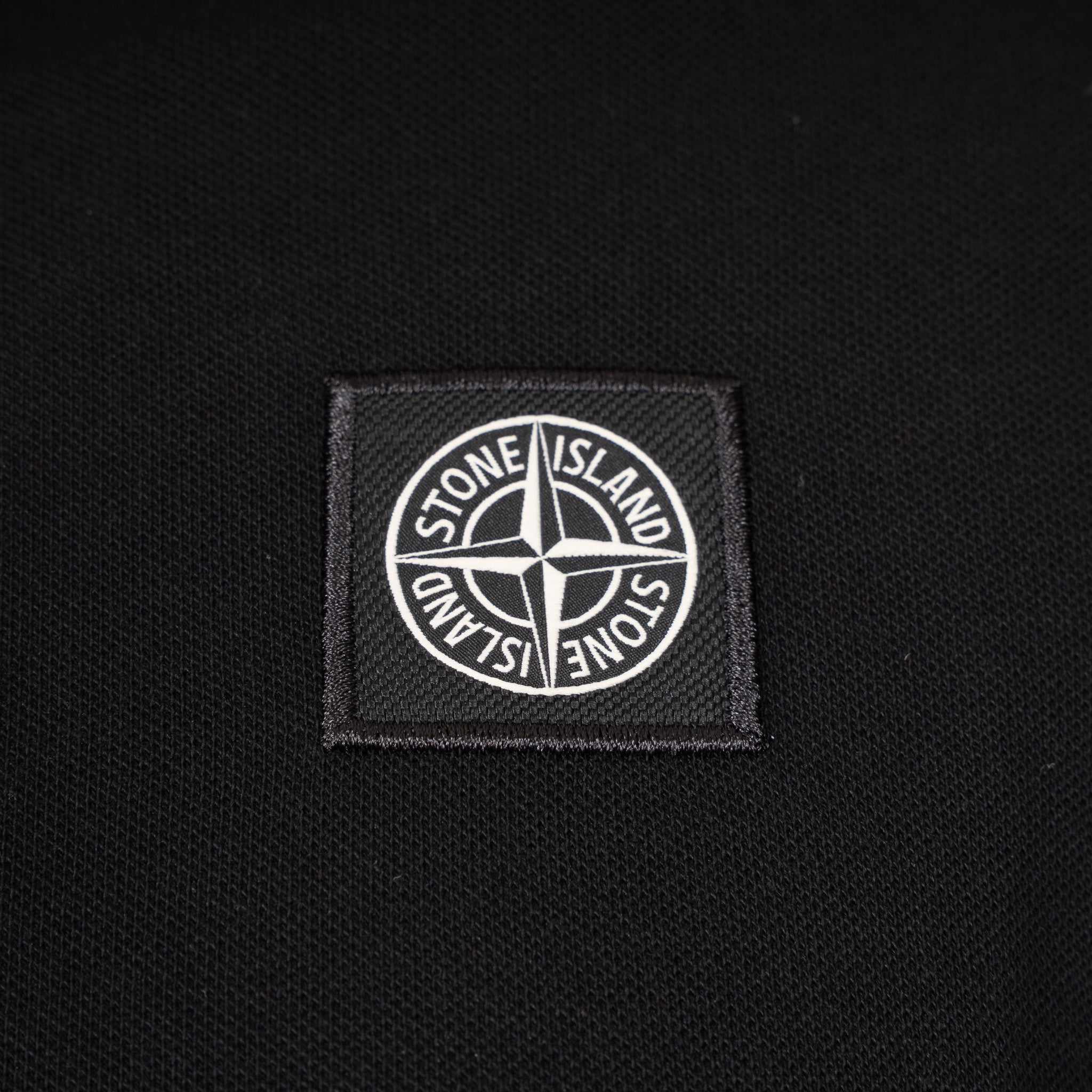 Stone Island Polo Zwart | Organic Cotton Piqué