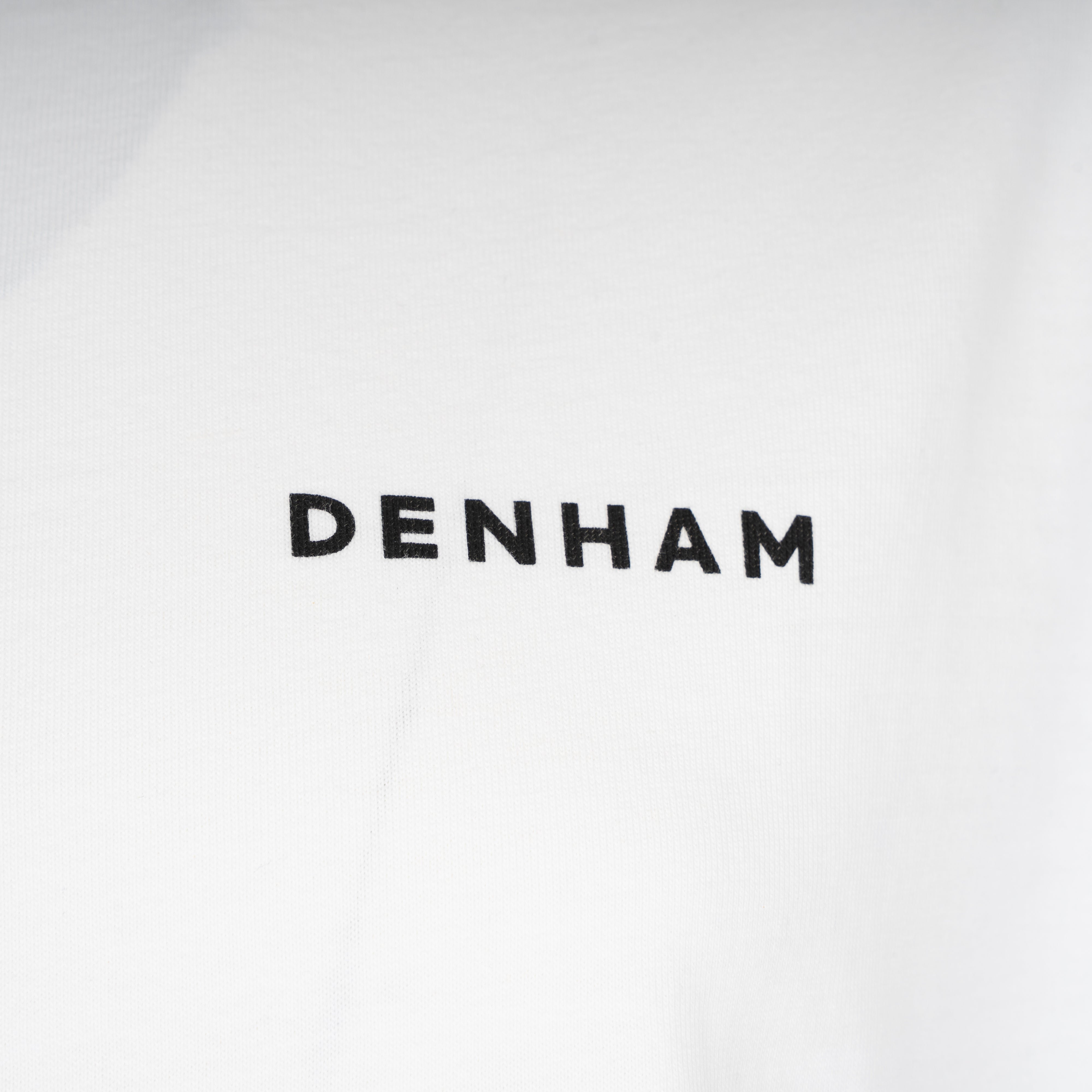 Denham T-Shirt Backprint Wit | Yatai Graphic Tee