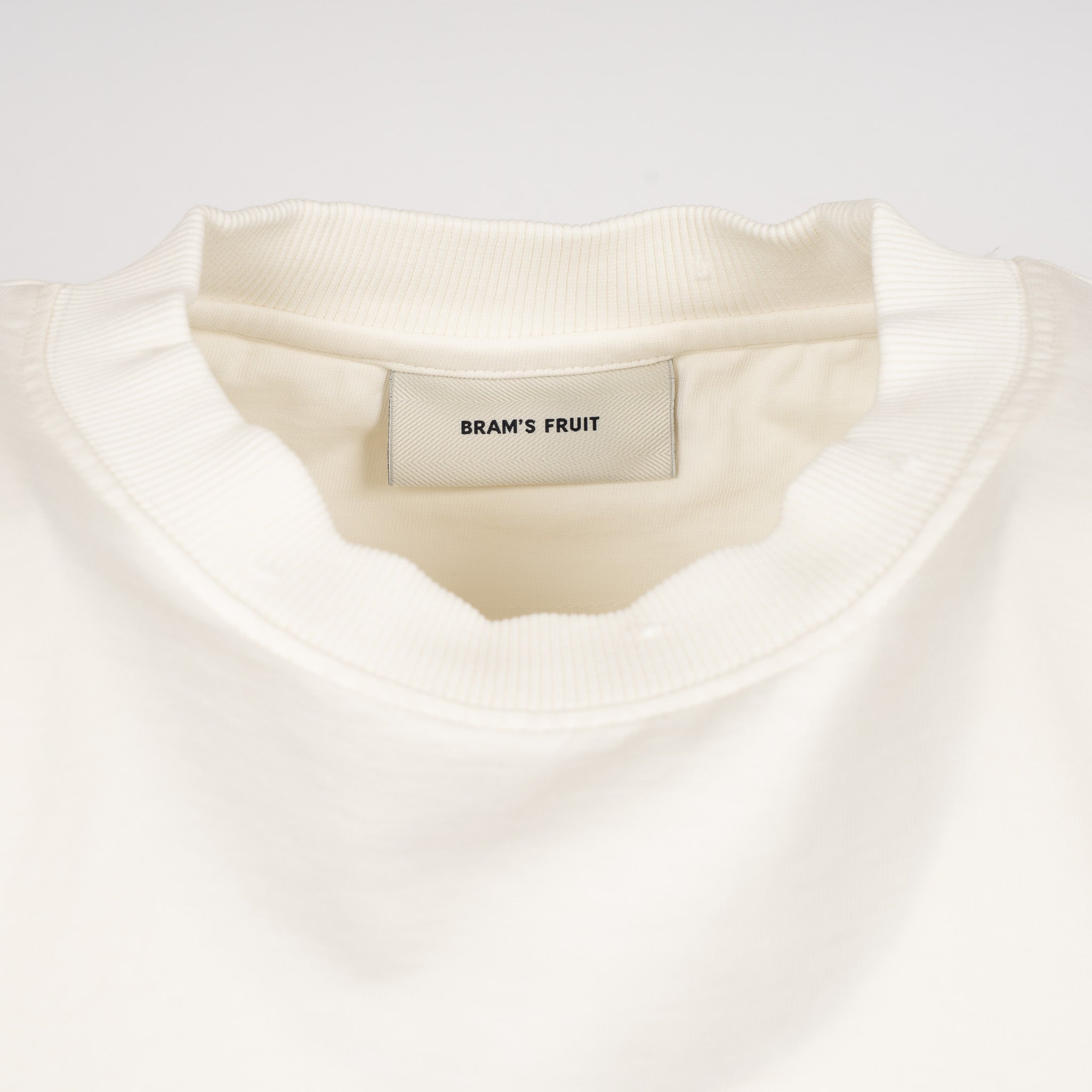 Bram's Fruit T-Shirt Off-White | Distressed Logo
