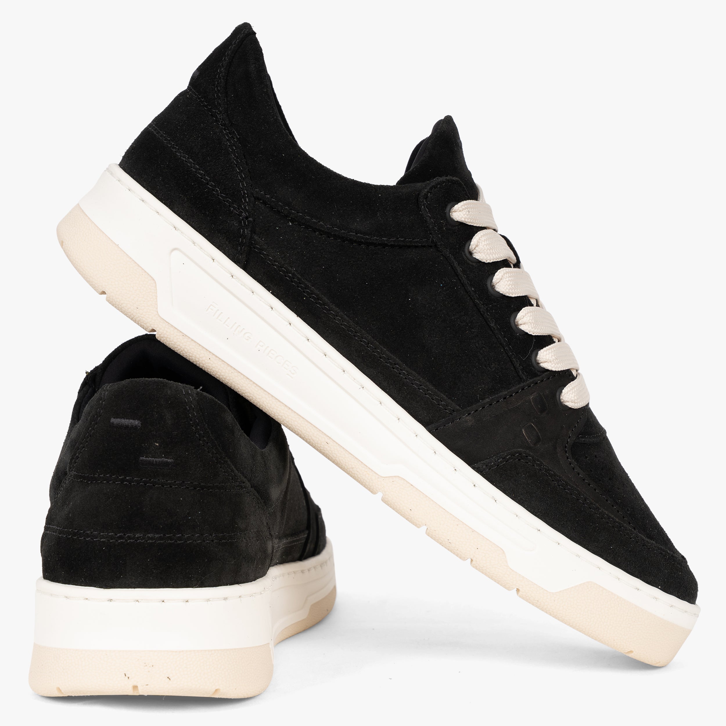 Filling Pieces Sneakers Zwart | Low Vise Suede