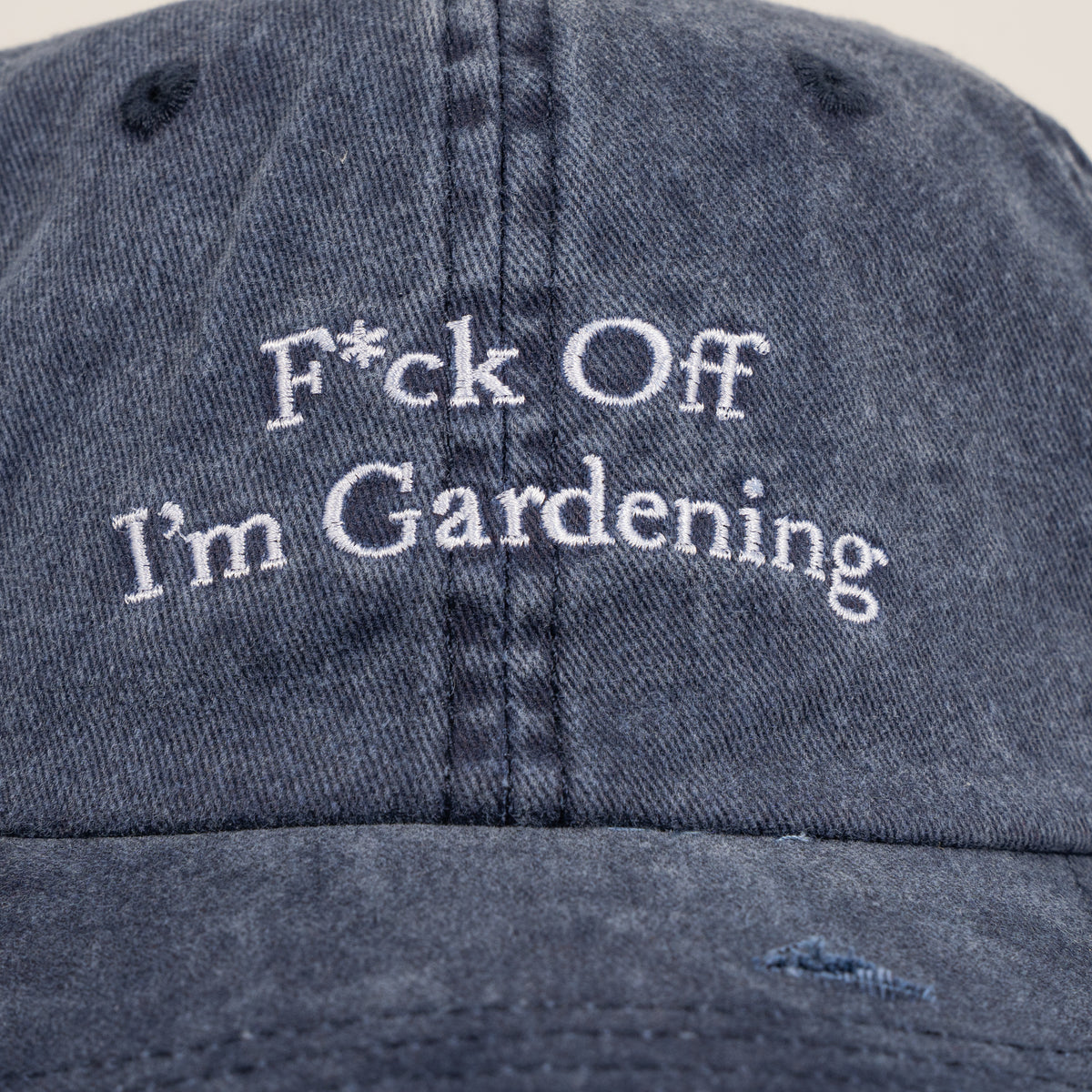 Bram's Fruit Pet Blauw | F*ck Off I’m Gardening Distressed