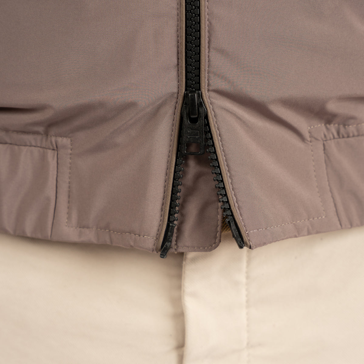Woolrich Bomberjack Taupe | Lewis Bomber