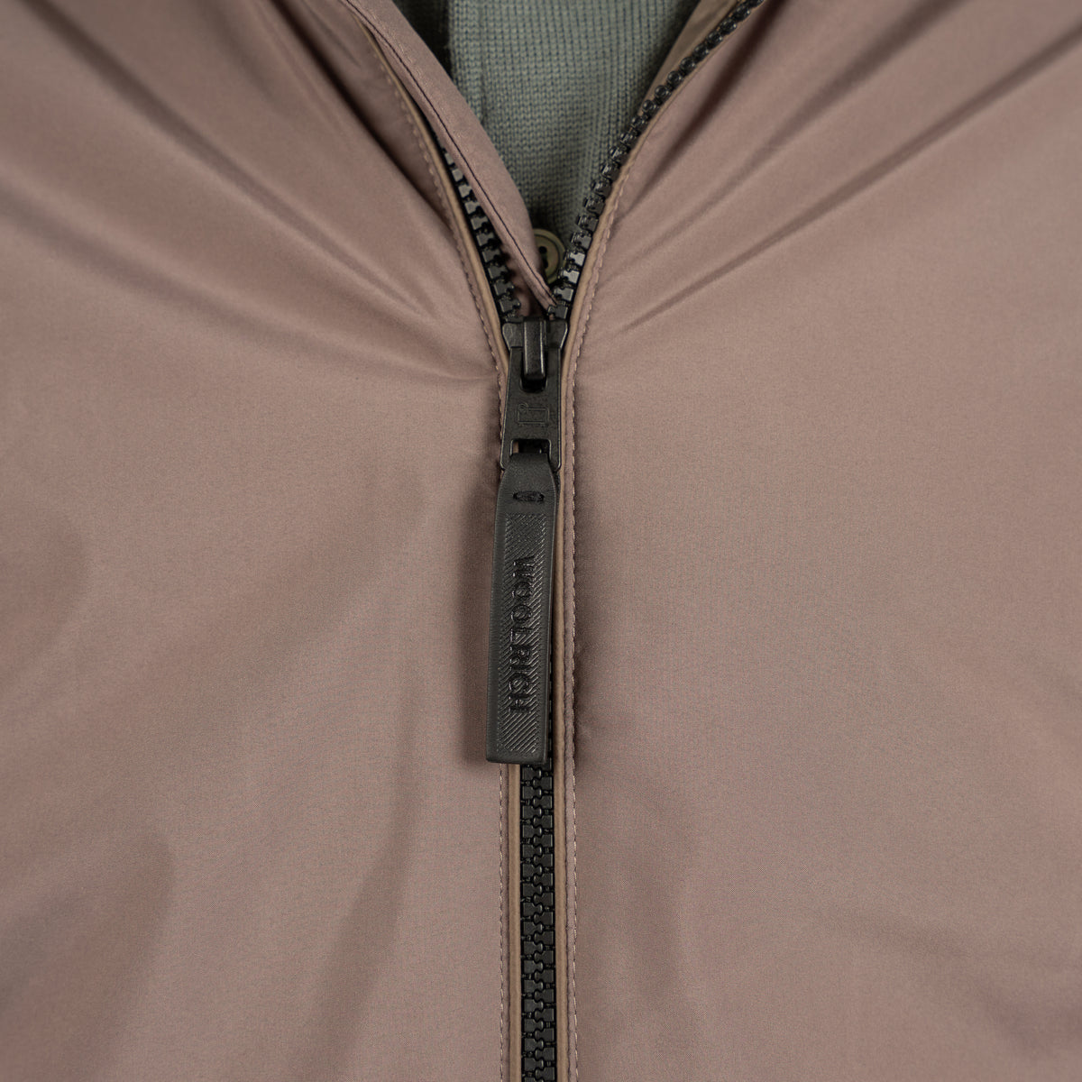 Woolrich Bomberjack Taupe | Lewis Bomber