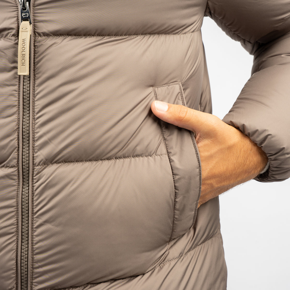 Woolrich Donsjack Taupe | Cloud Eagle Jacket