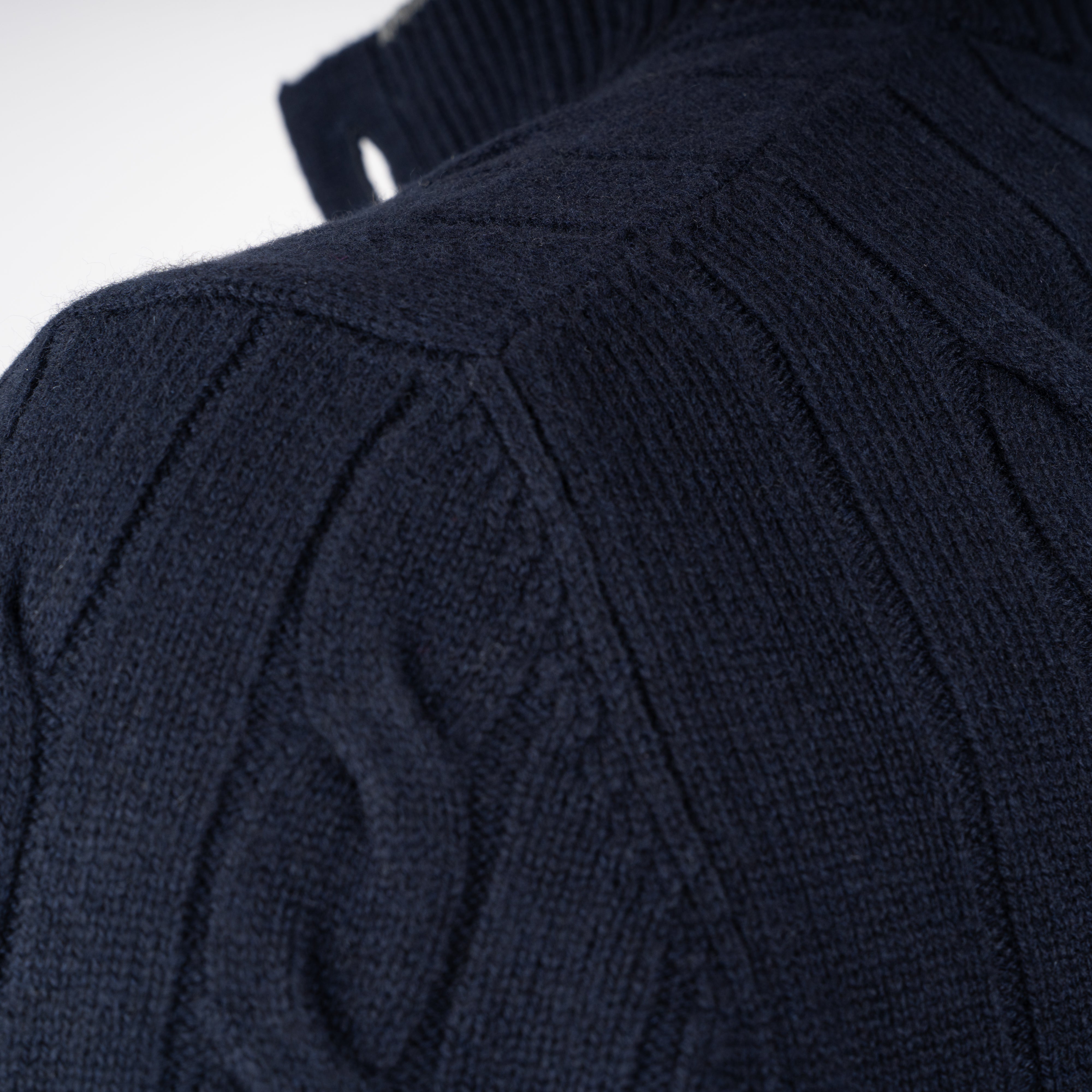 Gran Sasso Gebreide Kabeltrui met Knopenlijst Blauw | Cashmere Lana