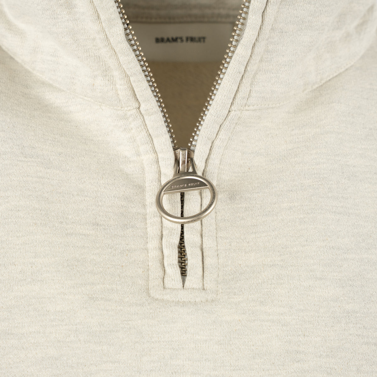 Bram's Fruit Sweater met Rits Beige | Script Logo