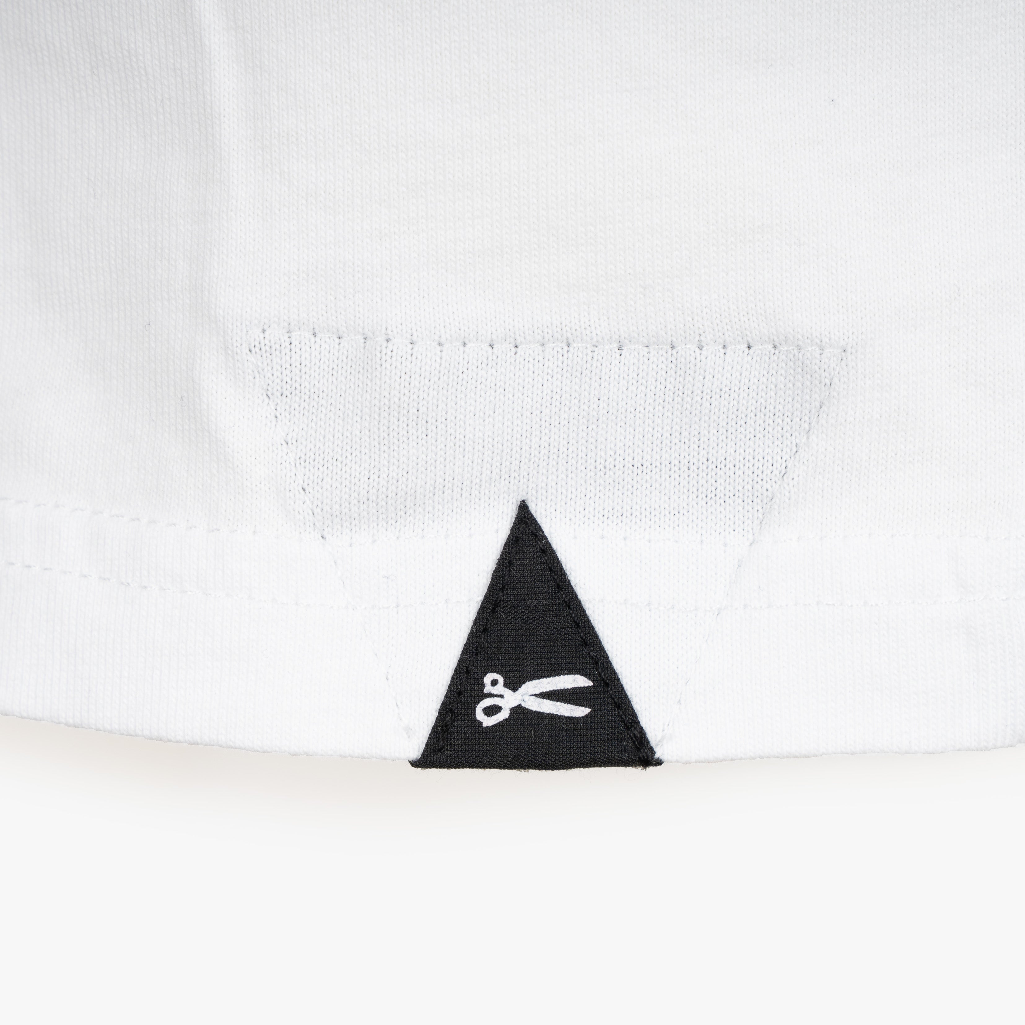 Denham T-Shirt Backprint Wit | Yatai Graphic Tee