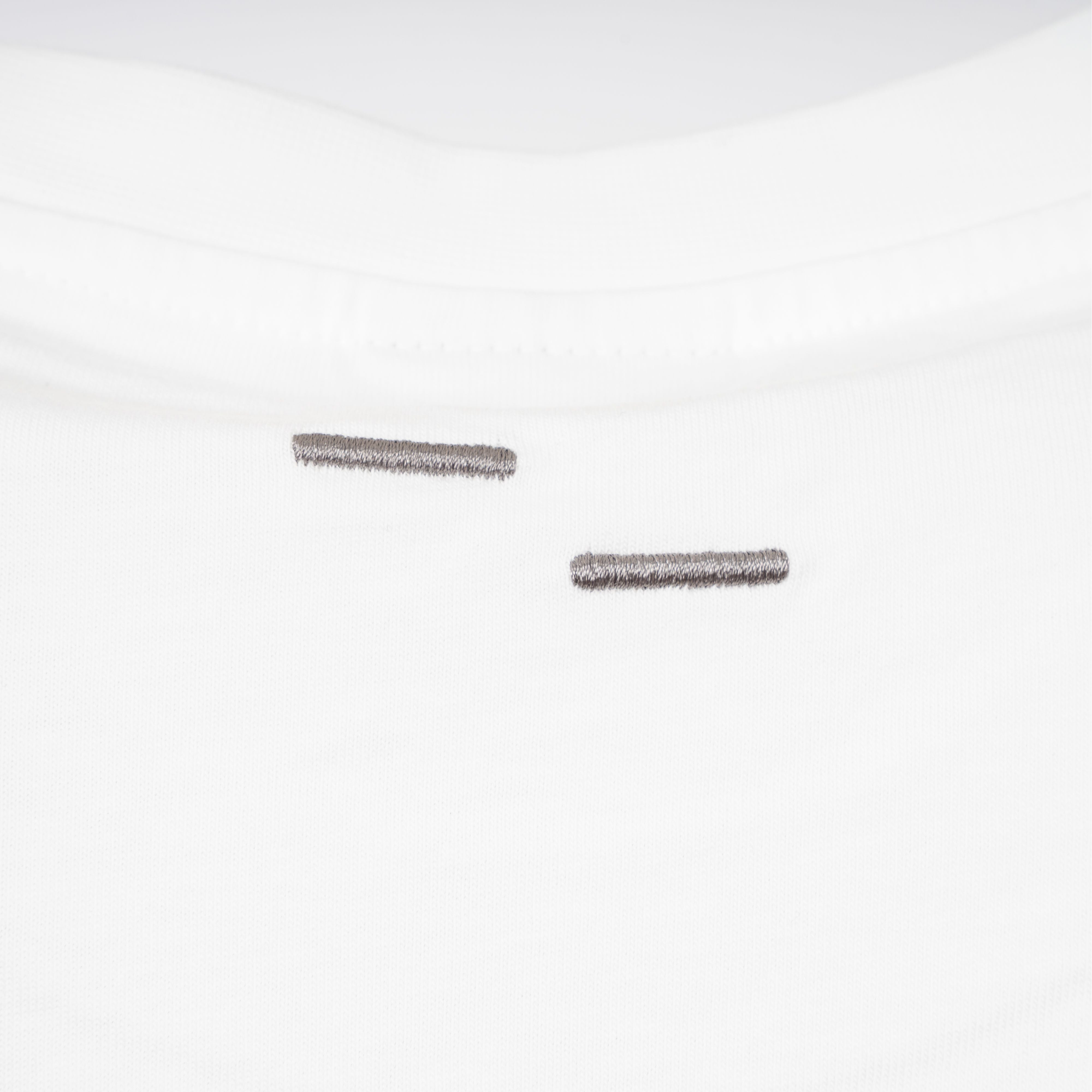 Filling Pieces T-Shirt Backprint Wit | Boxy Bridge The Gap