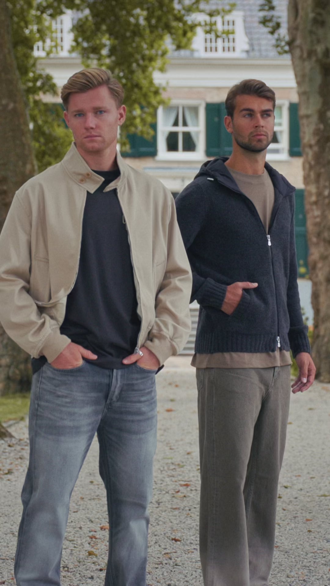 Outfit 55 – Beige A.P.C. blouson met Denham jeans en Gran Sasso gebreid jack met capuchon – video